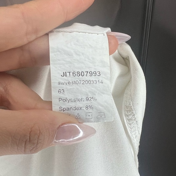 Crop top - Picture 5 of 6